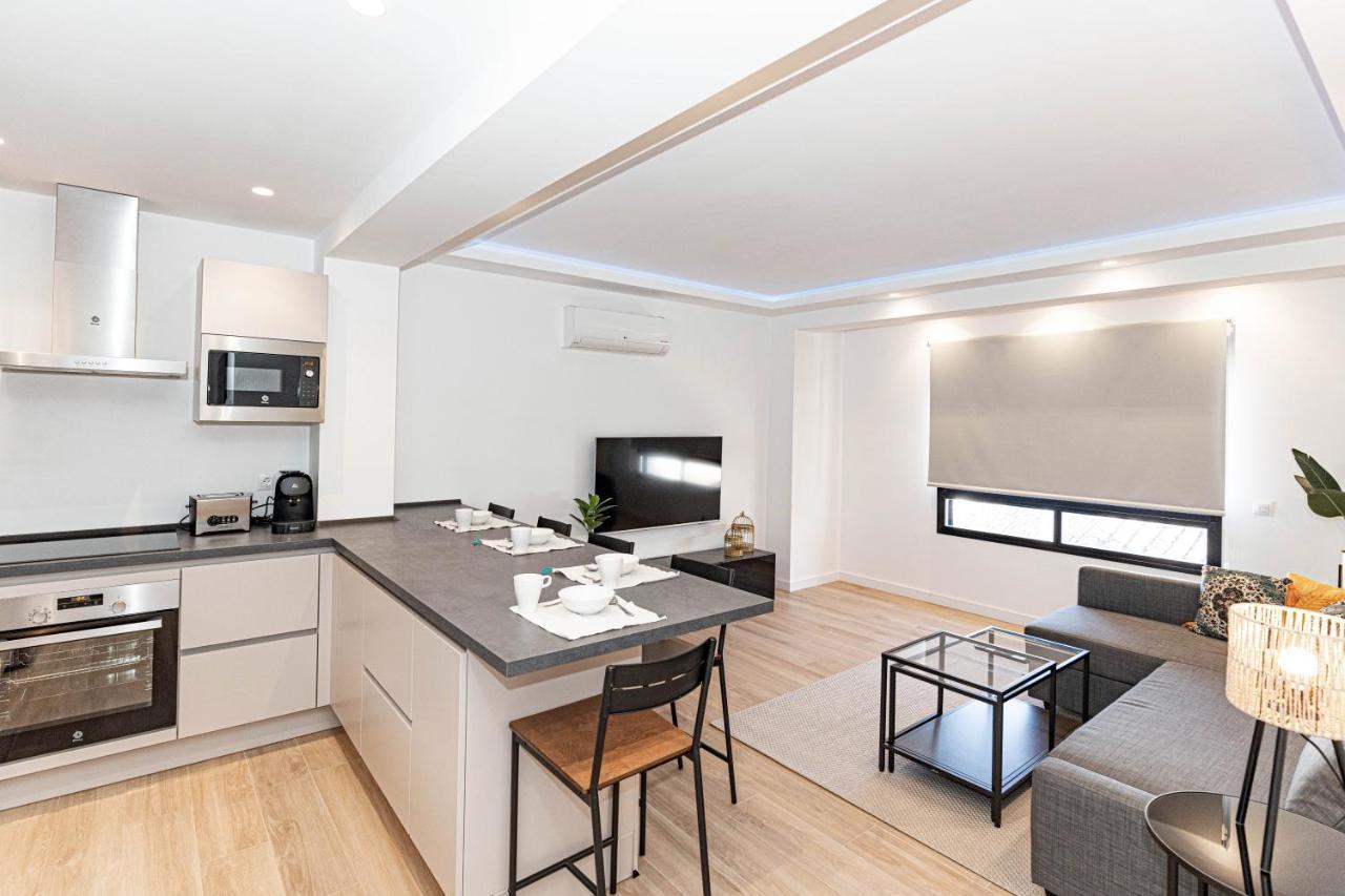 Acogedor Apartamento En Estepona Centro By Rent Me Exteriör bild